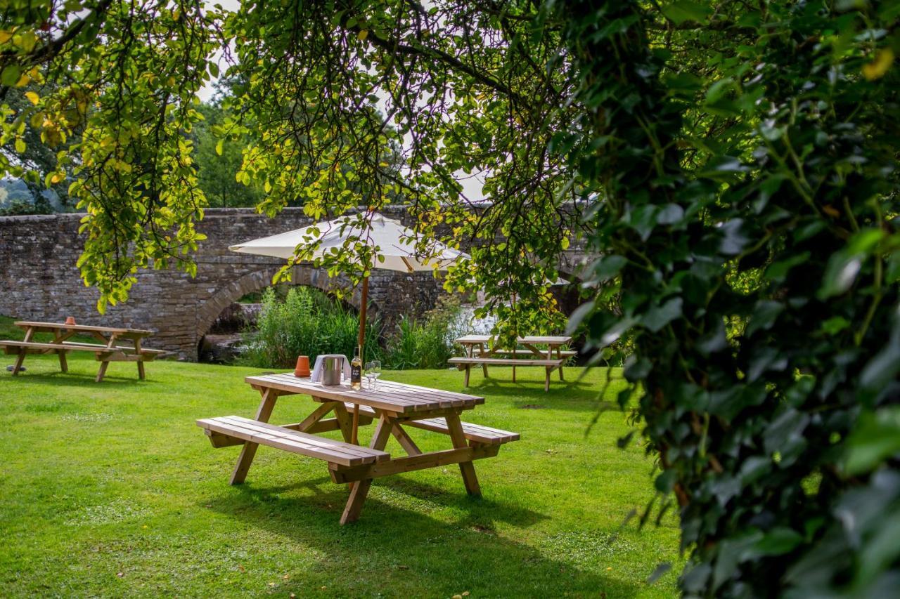 The Lion Hotel Leintwardine Exterior photo