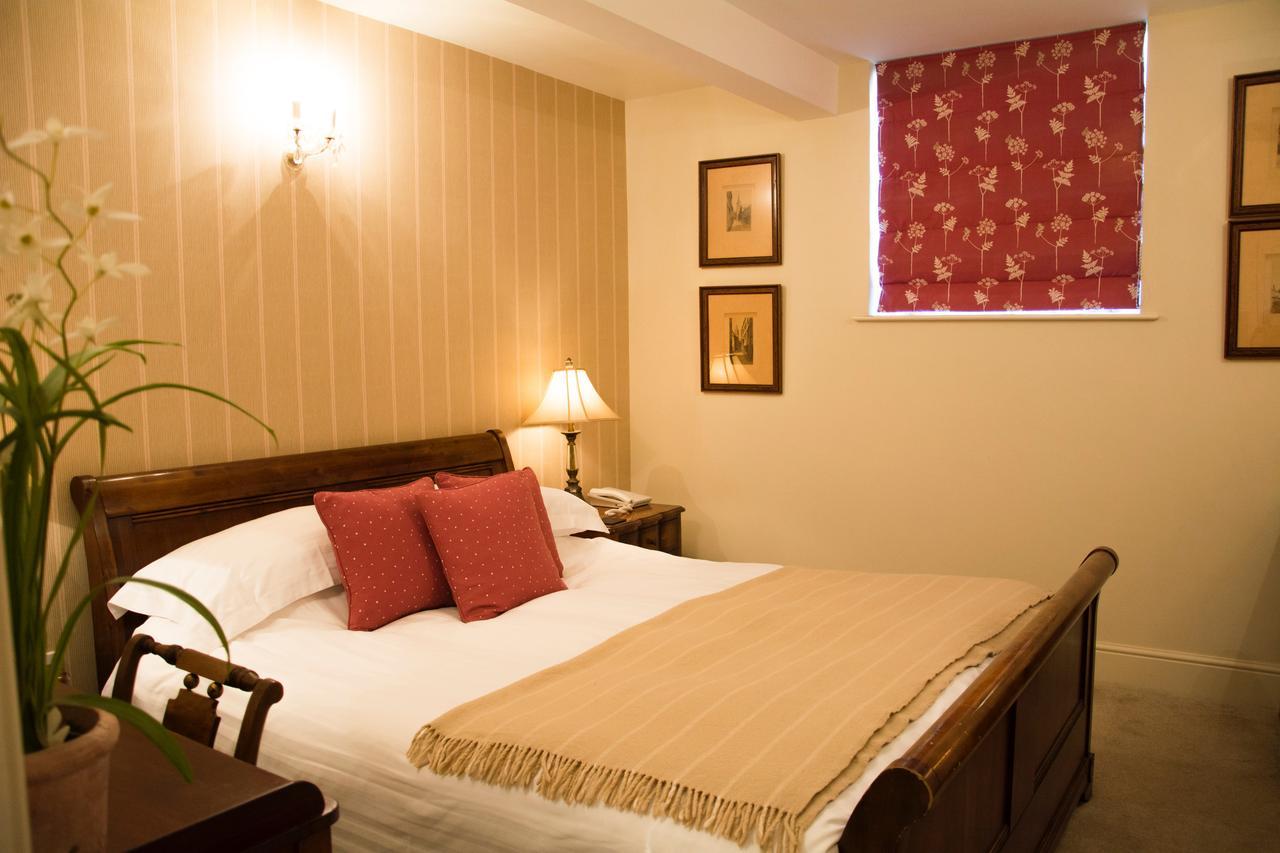 The Lion Hotel Leintwardine Exterior photo