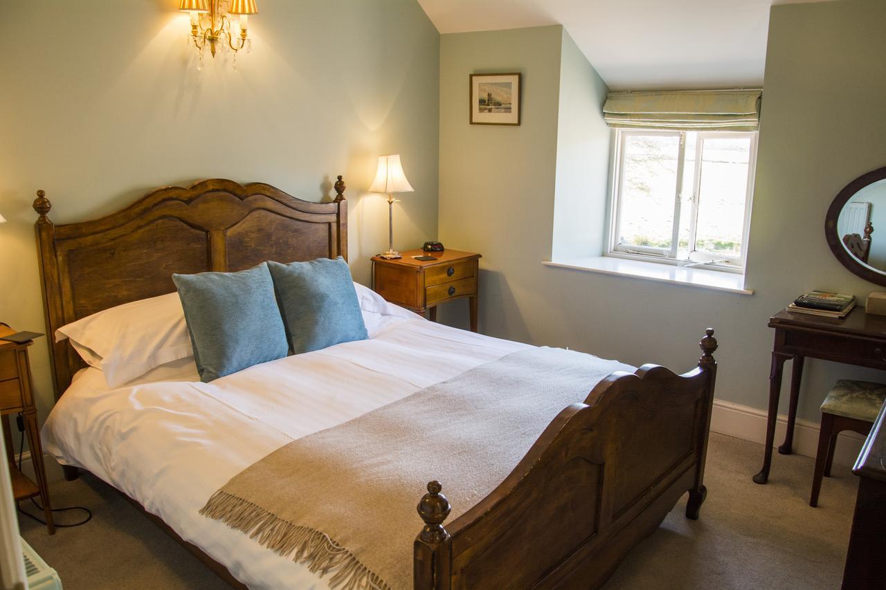The Lion Hotel Leintwardine Exterior photo
